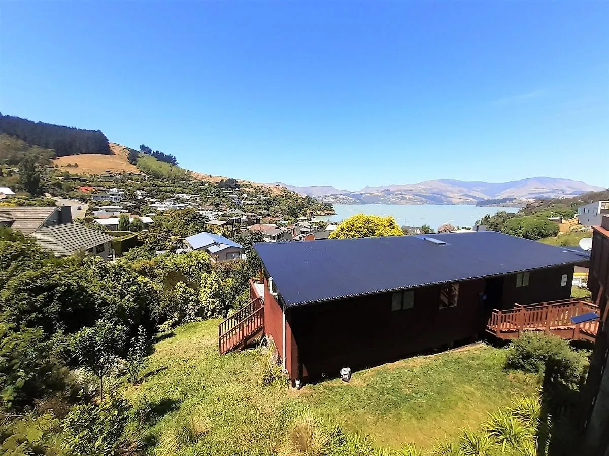 Panoramic Views From Spacious New Beach House Christchurch Holiday home