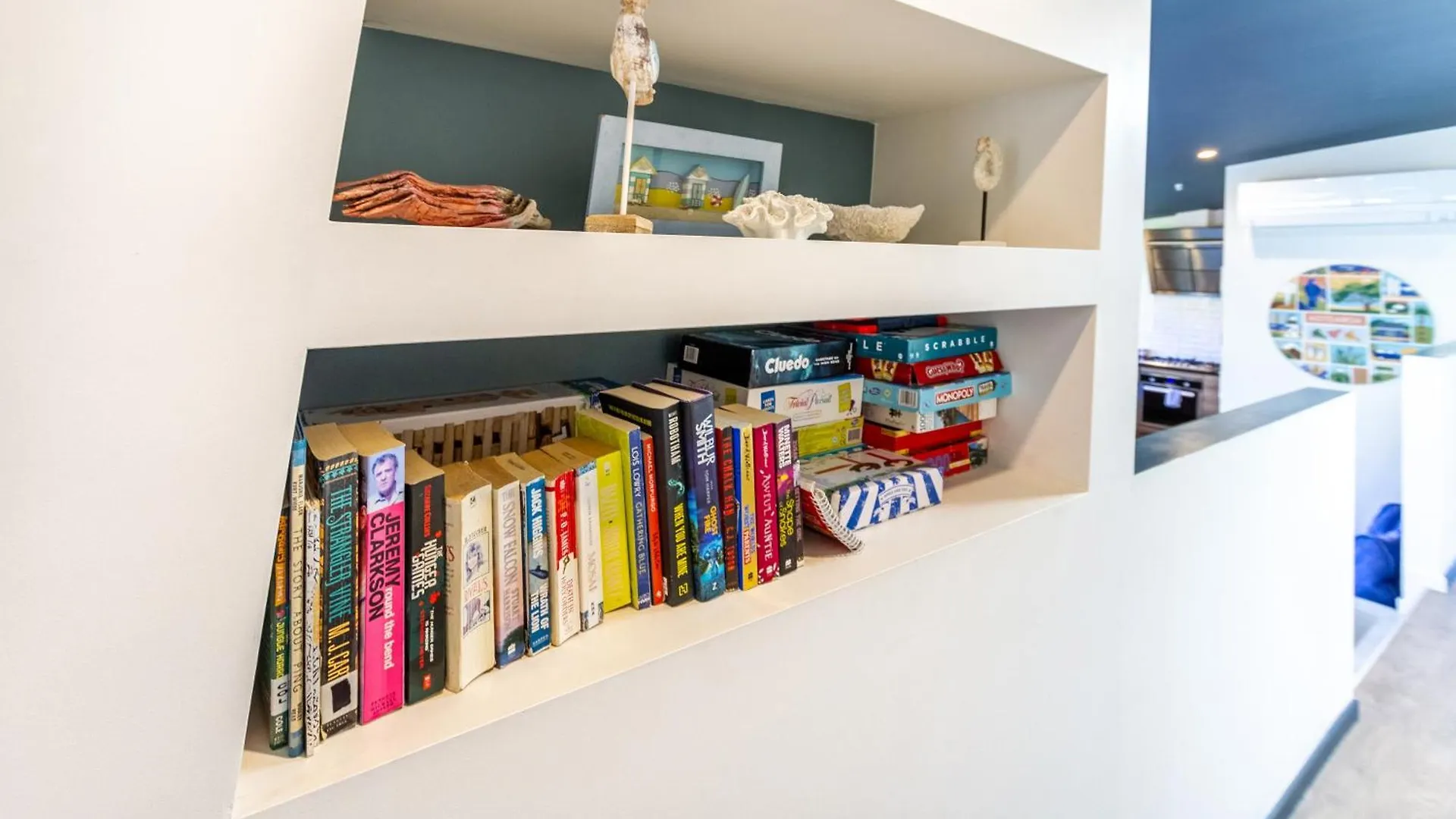 Panoramic Views From Spacious New Beach House Christchurch Holiday home