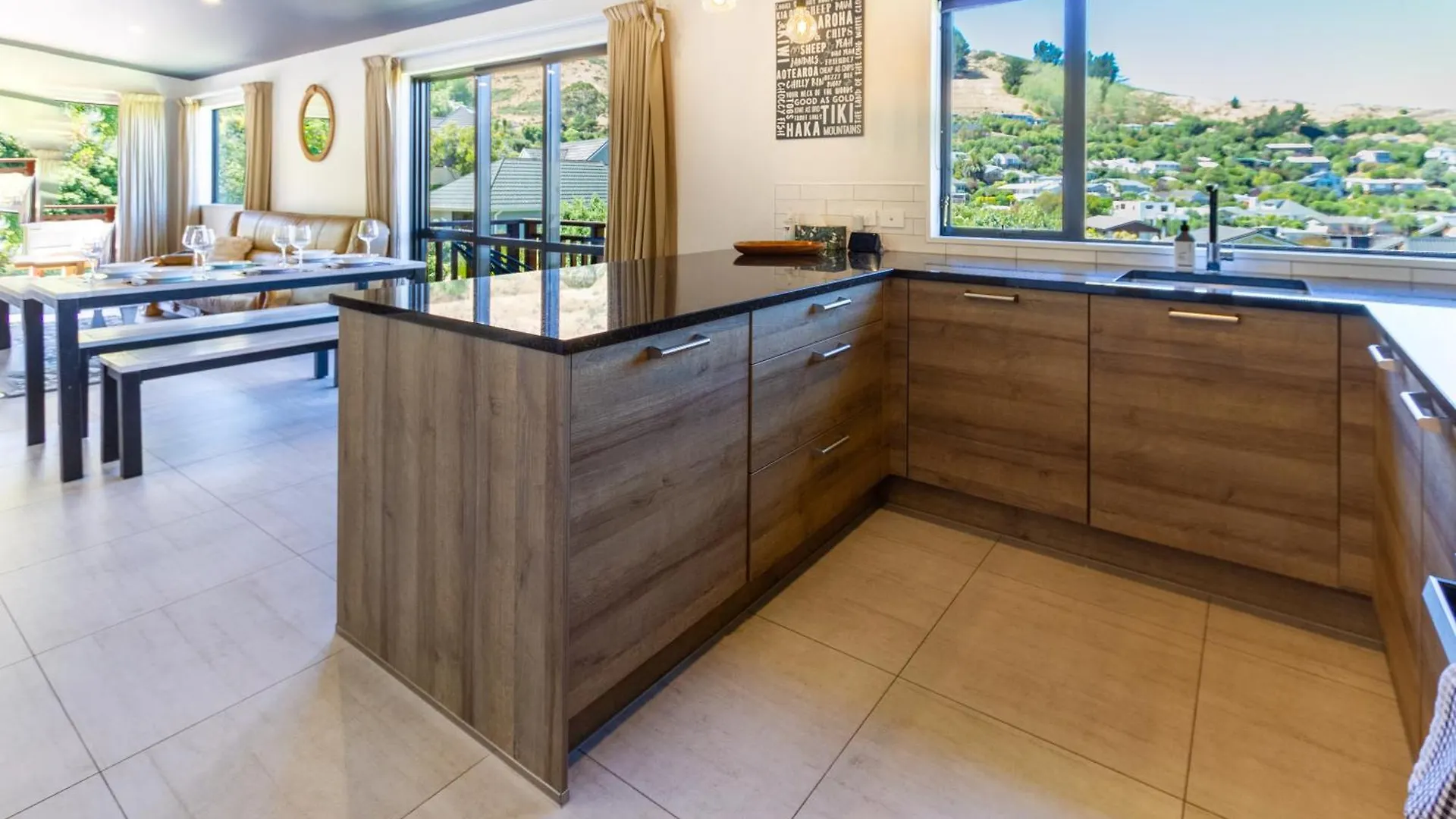 Panoramic Views From Spacious New Beach House Christchurch Nový Zéland